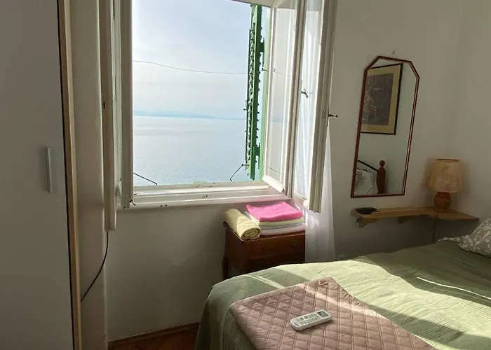 10 M From The Sea 게스트하우스 4*